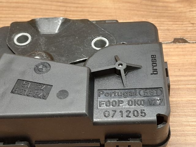 bontott BMW 3 E91 Csomagtérajtó Zárszerkezet