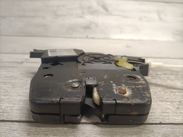 bontott BMW 3 E91 Csomagtérajtó Zárszerkezet