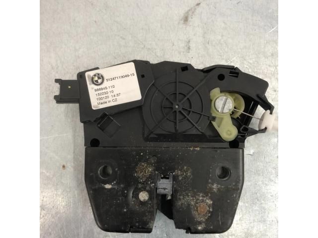 bontott BMW 3 E91 Csomagtérajtó Zárszerkezet