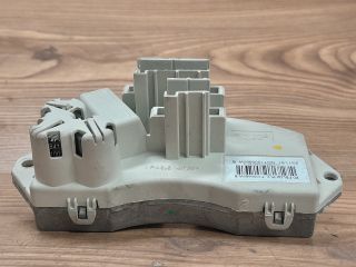 bontott BMW 3 E91 Előtét Ellenállás Fűtőmotor