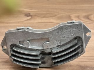 bontott BMW 3 E91 Előtét Ellenállás Fűtőmotor