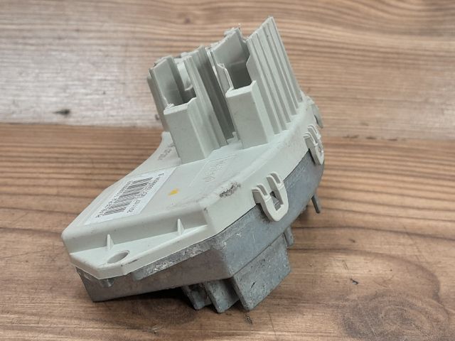 bontott BMW 3 E91 Előtét Ellenállás Fűtőmotor