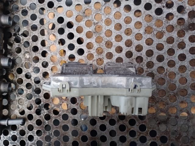 bontott BMW 3 E91 Előtét Ellenállás Fűtőmotor