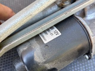 bontott BMW 3 E91 Első Ablaktörlő Motor