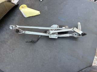 bontott BMW 3 E91 Első Ablaktörlő Motor