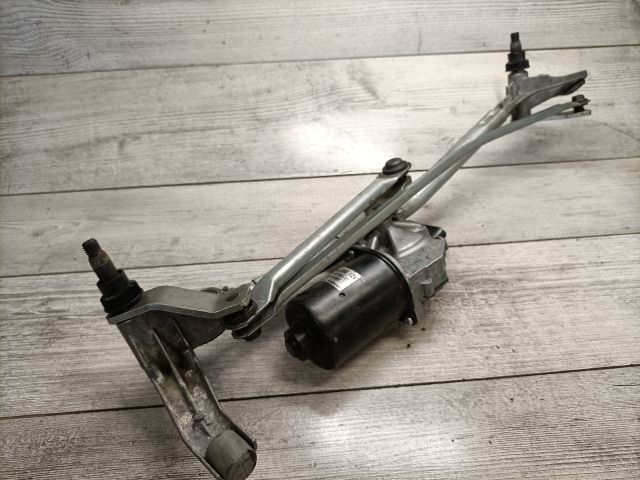 bontott BMW 3 E91 Első Ablaktörlő Szerkezet Motorral