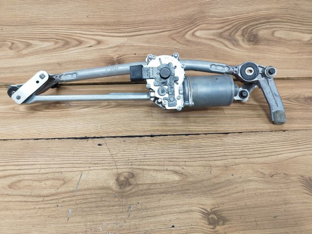 bontott BMW 3 E91 Első Ablaktörlő Szerkezet Motorral