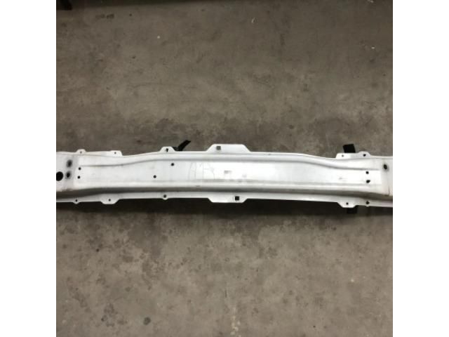 bontott BMW 3 E91 Első Lökhárító Merevítő (Fém)