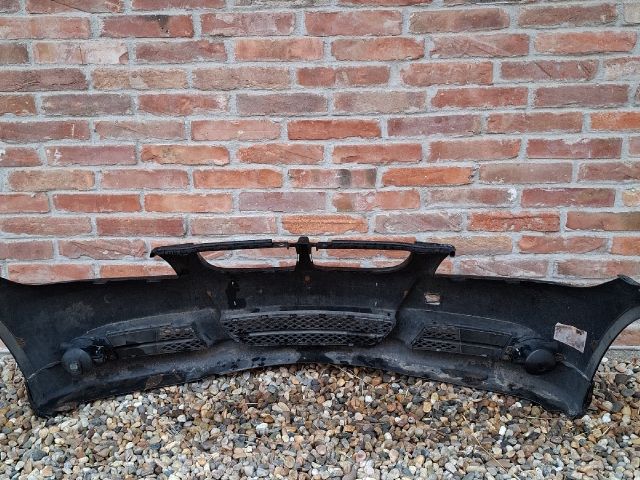 bontott BMW 3 E91 Első Lökhárító (Részeivel)