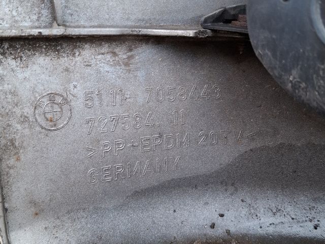 bontott BMW 3 E91 Első Lökhárító (Részeivel)