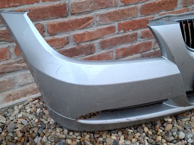 bontott BMW 3 E91 Első Lökhárító (Részeivel)