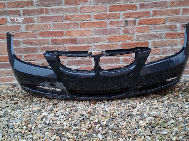 bontott BMW 3 E91 Első Lökhárító (Üresen)