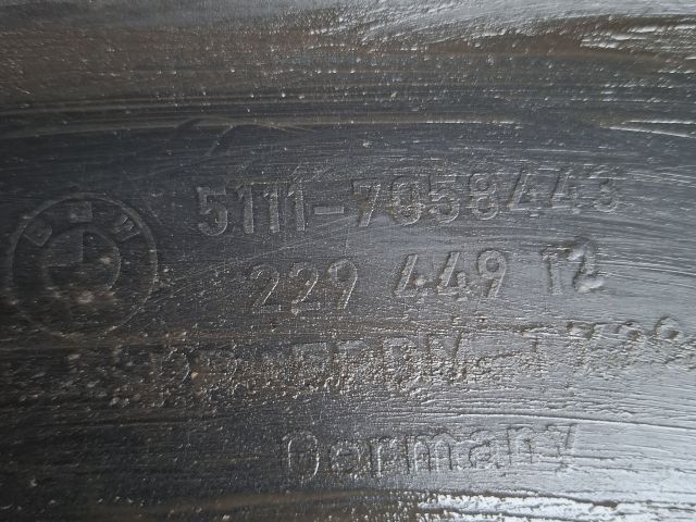 bontott BMW 3 E91 Első Lökhárító (Üresen)