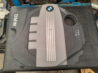 bontott BMW 3 E91 Felső Hűtőburkolat