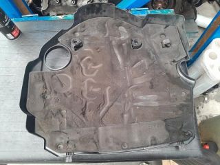 bontott BMW 3 E91 Felső Hűtőburkolat