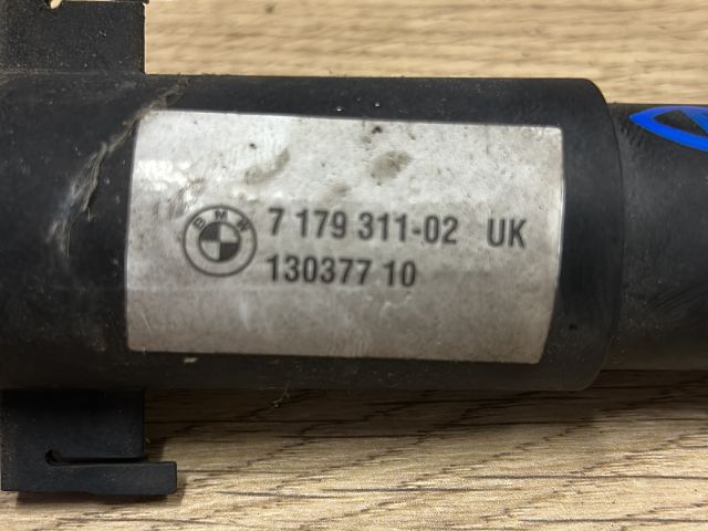 bontott BMW 3 E91 Fényszórómosó Fúvóka (Pozíciófüggetlen)