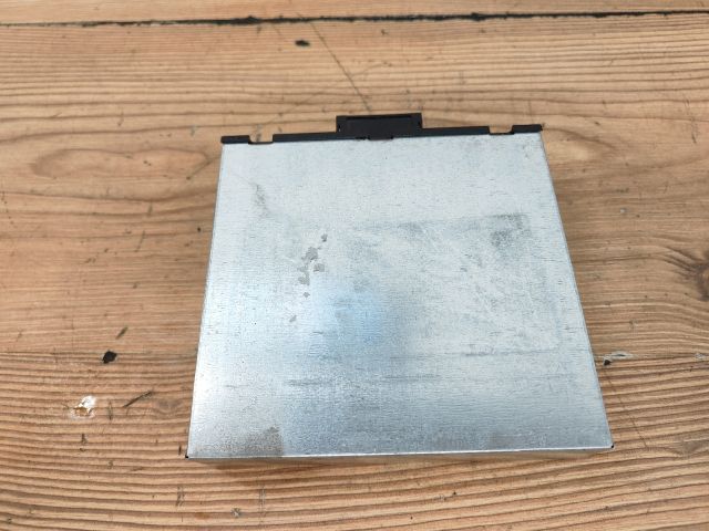 bontott BMW 3 E91 Feszültségszabályzó