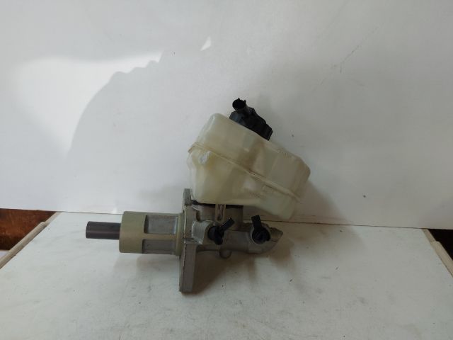 bontott BMW 3 E91 Főfékhenger