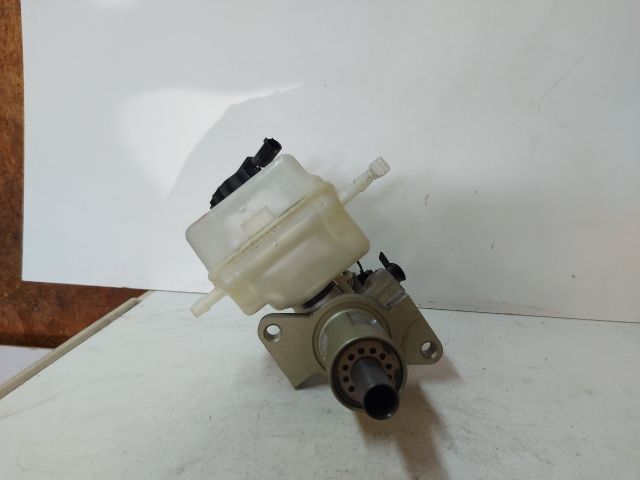 bontott BMW 3 E91 Főfékhenger