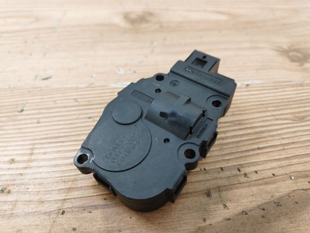 bontott BMW 3 E91 Fűtés Állító Motor