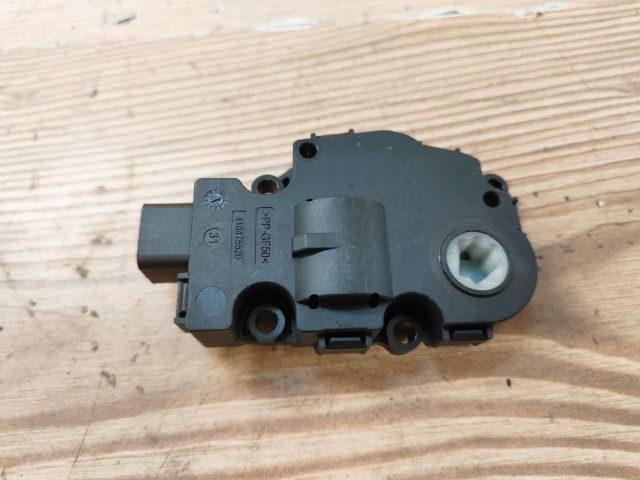 bontott BMW 3 E91 Fűtés Állító Motor