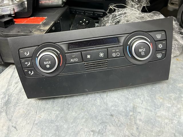 bontott BMW 3 E91 Fűtéskapcsoló (digit klímás)