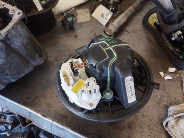 bontott BMW 3 E91 Fűtőmotor (Klímás)