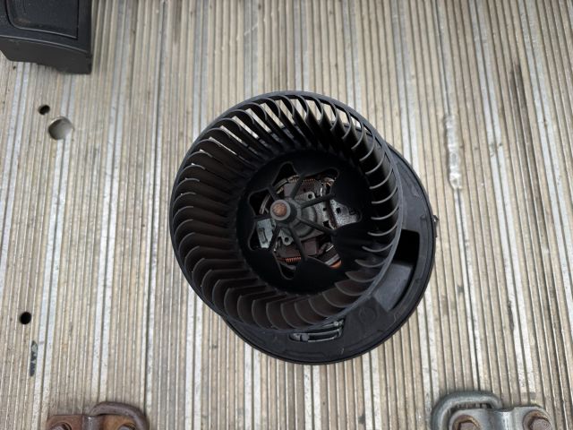 bontott BMW 3 E91 Fűtőmotor (Klímás)