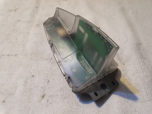 bontott BMW 3 E91 GPS Antenna