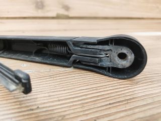 bontott BMW 3 E91 Hátsó Ablaktörlő Kar