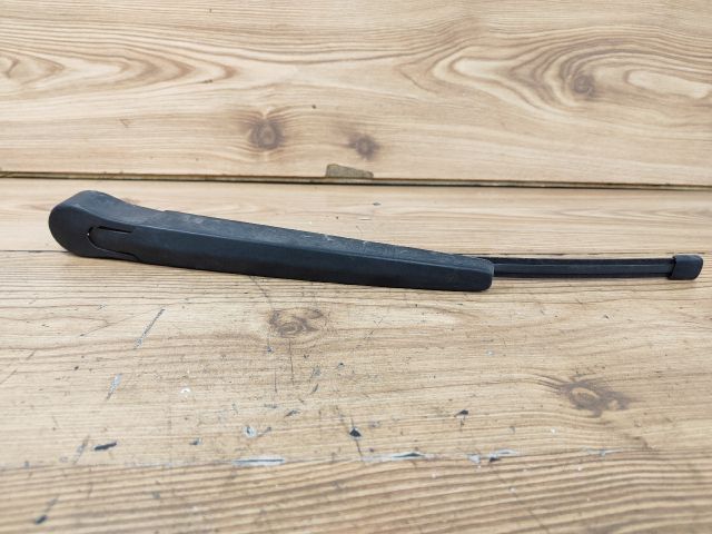 bontott BMW 3 E91 Hátsó Ablaktörlő Kar