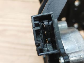 bontott BMW 3 E91 Hátsó Ablaktörlő Motor