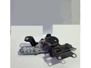 bontott BMW 3 E91 Hátsó Ablaktörlő Motor