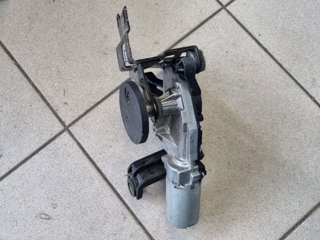 bontott BMW 3 E91 Hátsó Ablaktörlő Motor