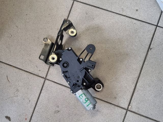 bontott BMW 3 E91 Hátsó Ablaktörlő Motor