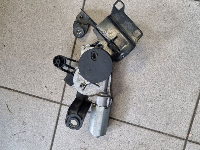 bontott BMW 3 E91 Hátsó Ablaktörlő Motor