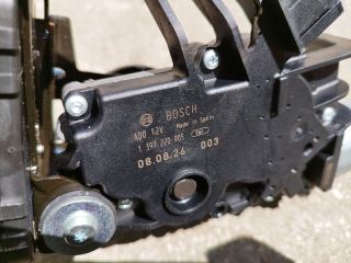 bontott BMW 3 E91 Hátsó Ablaktörlő Motor