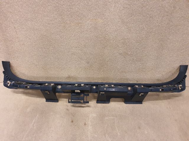 bontott BMW 3 E91 Hátsó középső Lökhárító