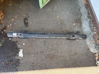 bontott BMW 3 E91 Hátsó Lökhárító Merevítő (Fém)