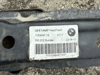 bontott BMW 3 E91 Hátsó Lökhárító Merevítő (Fém)