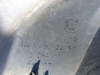 bontott BMW 3 E91 Hátsó Lökhárító (Üresen)