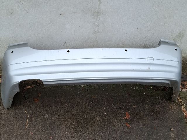 bontott BMW 3 E91 Hátsó Lökhárító (Üresen)