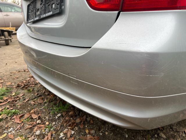 bontott BMW 3 E91 Hátsó Lökhárító (Üresen)