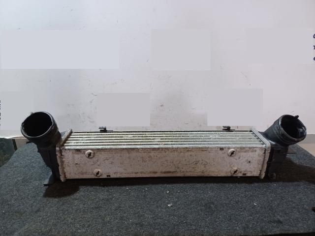 bontott BMW 3 E91 Intercooler