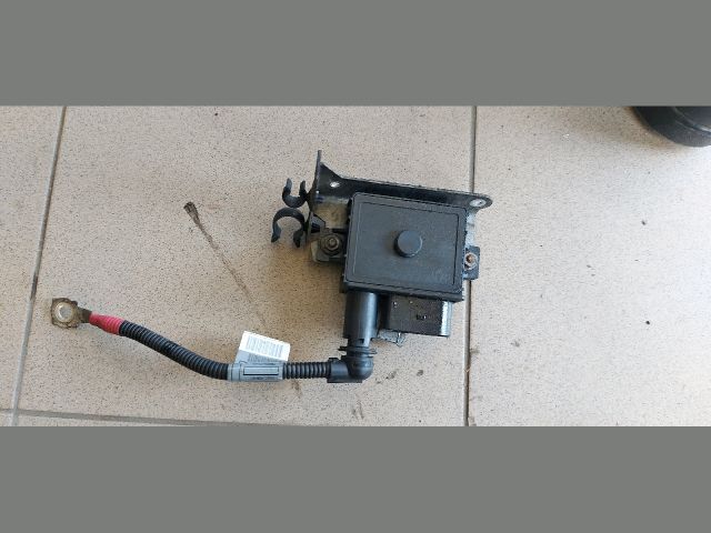 bontott BMW 3 E91 Izzító Relé