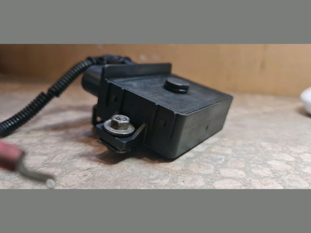 bontott BMW 3 E91 Izzító Relé