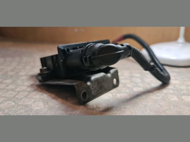 bontott BMW 3 E91 Izzító Relé