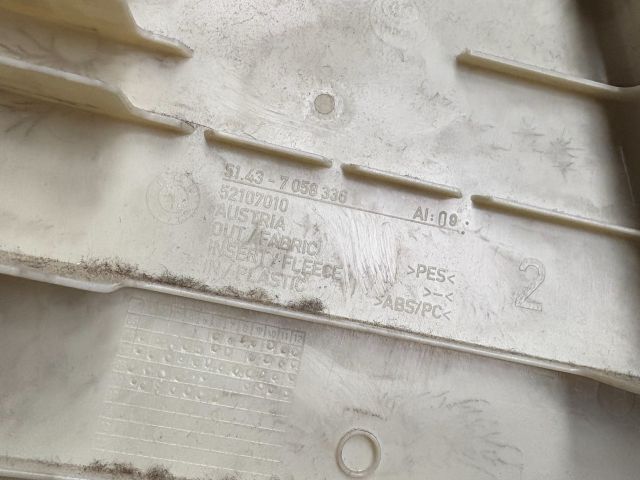 bontott BMW 3 E91 Jobb B Oszlop Burkolat