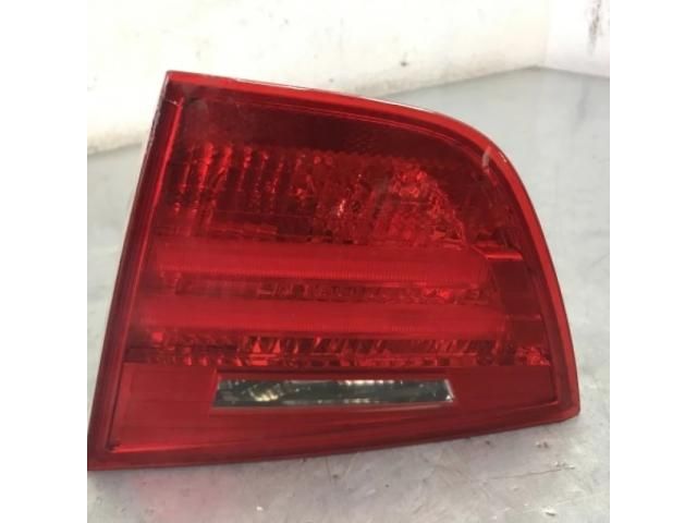 bontott BMW 3 E91 Jobb Belső Hátsó Lámpa