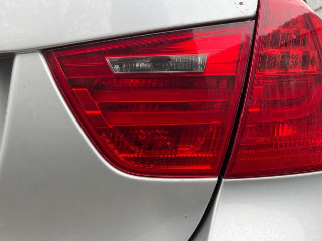 bontott BMW 3 E91 Jobb Belső Hátsó Lámpa